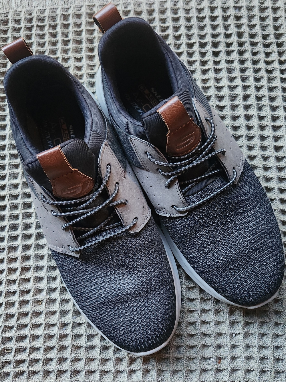 Skechers Delson Camben Slip-On Sneakers Shoe Grey Brown Men Size 8.5 Memory Foam